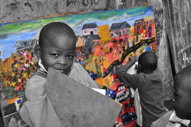 Kunstunterricht im Verein Watoto Wa Kwetu, Nairobi in Kenia | Foto: Kunst zu Recht Wien