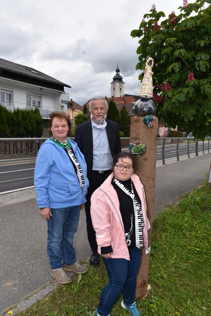Unter dem Motto 'Was ist normal' wird die Stadt Grein zu einem Galerieraum. 40 Jahre Lebenshilfe Grein.  | Foto: Robert Zinterhof