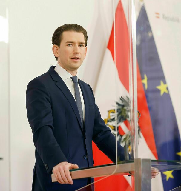 Ab 1. Juli fallen alle Beschränkungen, außer die 3-G Regel, verkündete Bundeskanzler Sebastian Kurz (ÖVP).  | Foto: Dragan Tatic/BKA