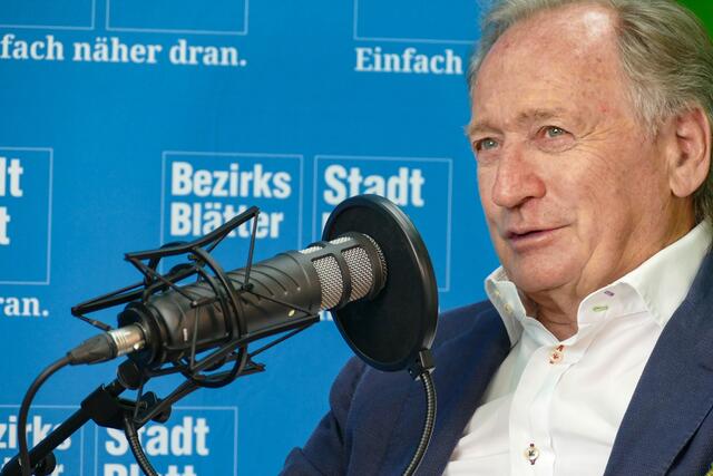 Matthias Moosleitner bei der Aufzeichnung des Podcasts „Einfach näher dran“.