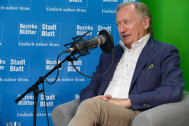 Matthias Moosleitner bei der Aufzeichnung des Podcasts „Einfach näher dran“.
