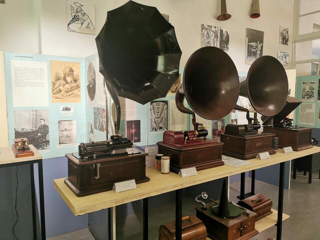 Grammophone sowie andere technischen Musikgeräte sind im Phonomuseum zu finden. | Foto: lreis
