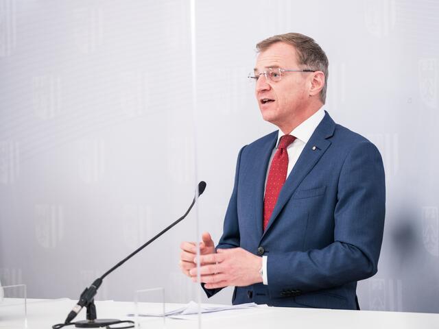 "Nach Monaten der Entbehrungen ist jetzt die Zeit für Zuversicht angebrochen", sagt Landeshauptmann Thomas Stelzer (ÖVP). | Foto: Land OÖ