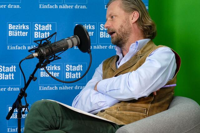 Max Mayr-Melnhof bei der Aufzeichnung des Podcasts „Einfach näher dran“. | Foto: Stefan Schubert