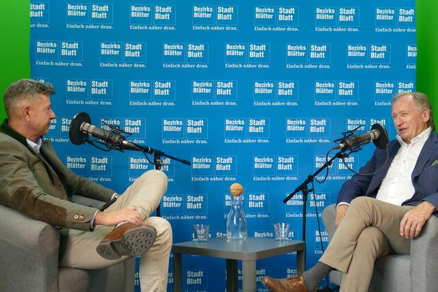Michael Kretz und Matthias Moosleitner bei der Aufzeichnung des Podcasts „Einfach näher dran“.