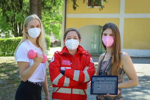 Die Projektleiterinnen sind Alexandra Hofer, Ines Steiner und Sabrina Endl. | Foto: Rotes Kreuz/Ines Steiner
