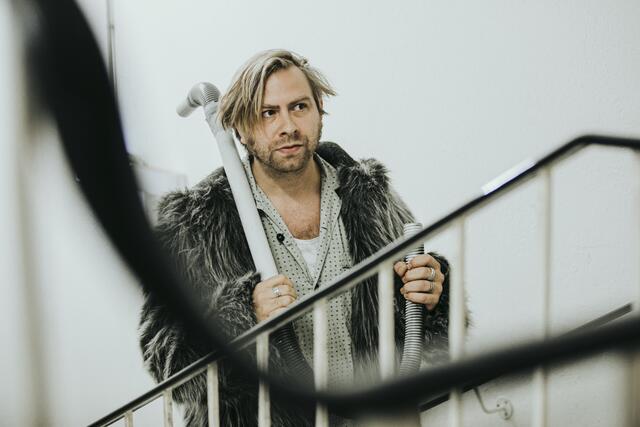 Florian Köhler spielt in Kafkas Stück "Der Bau". | Foto: Johanna Lamprecht
