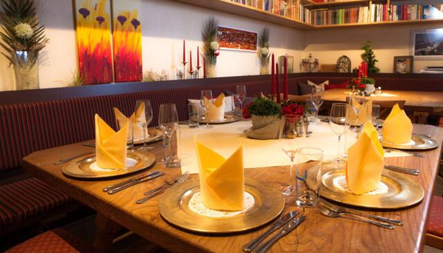 Durch die Öffnung von Gastro und Hotellerie kann man mit dem Papa im Landhotel Grünberg Essen gehen.  | Foto: Landhotel Grünberg