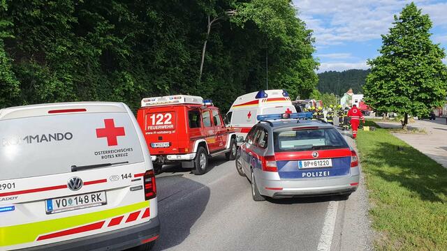 Frontalkollision zwischen einem Motorradfahrer und einem Pkw in der Grazer Vorstand am Montag | Foto: Buchegger
