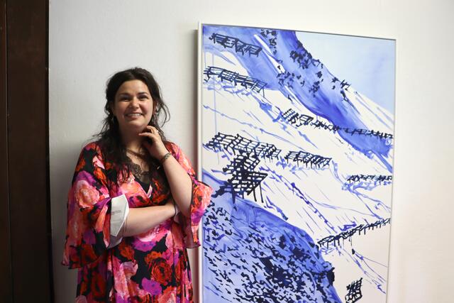 Hannah Philomena Scheiber lebt und arbeitet in Wien und Imst.