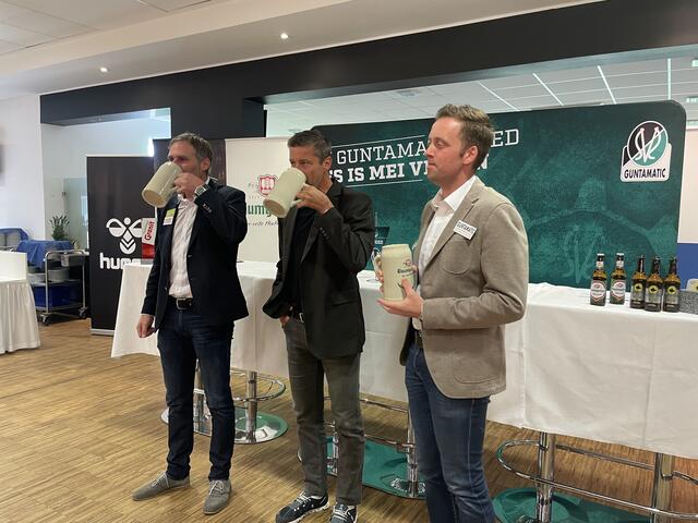 SVR-Geschäftsführer Rainer Wöllinger, Gerhard Altendorfer, Vorstand Brauerei Baumgartner und Schärdinger Granit sowie SVR-Präsidiumsmitglied Thomas Gahleitner. | Foto: BRS/ Wiesbauer