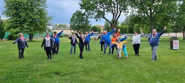 Regine Eitelbös vom Turnverein Seestadt lud Sportbegeisterte zu einem gemeinsamen sportlichen Spaziergang ein.