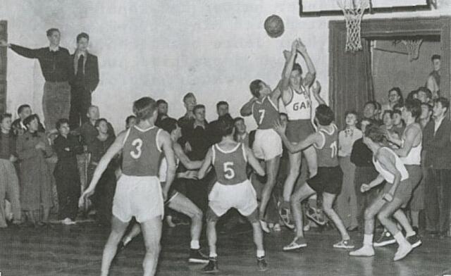 Anno 1952: GAK spielte in der Landesturnhalle gegen Union Graz. | Foto: Privat