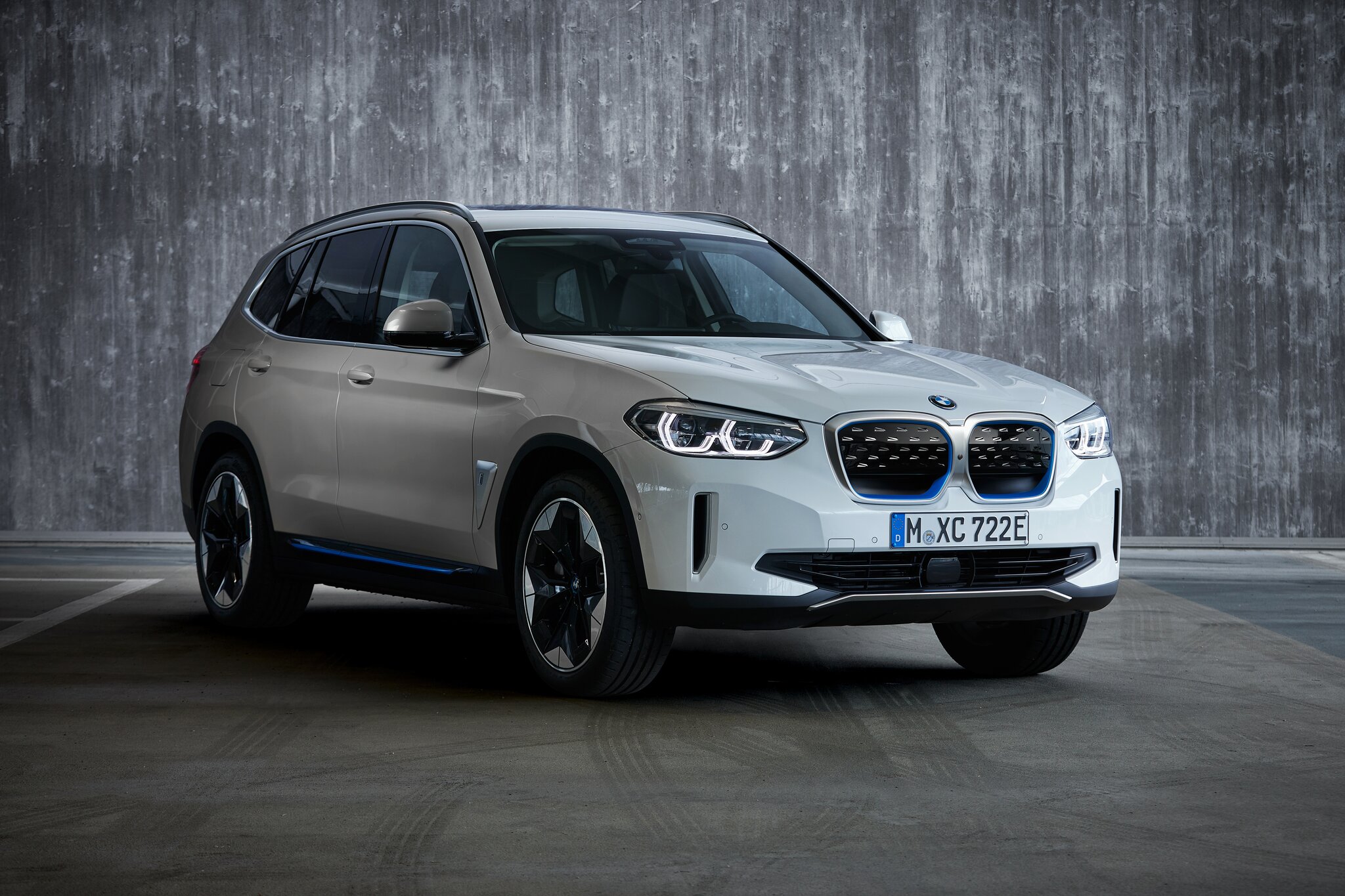 Elektromobilität: Der neue BMW iX3 verspricht Fahrvergnügen - Tulln