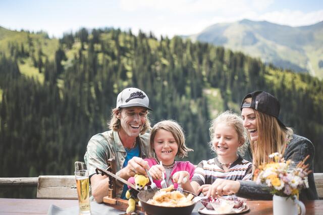 Familienurlaub in Saalbach Hinterglemm | Foto: saalbach.com, Mia Knoll