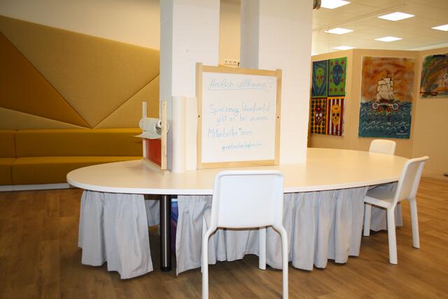 Die Kinderecke blieb heute noch aufgeräumt und leer.... | Foto: RMK