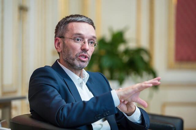 FPÖ-Klubchef Herbert Kickl will den Parteivorsitz übernehmen. | Foto: BMI/Gerd Paucher