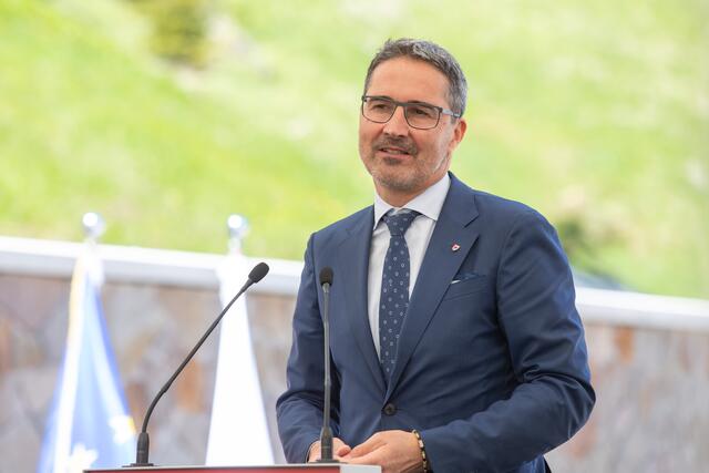 LH Arno Kompatscher: "Die Überwindung der Grenzen in Europa findet in vielen Bereichen längst statt, vor allem auch dank der Technologie. Dies wird auch durch den heutigen Stromzusammenschluss deutlich." | Foto: Land Tirol/G. Berger