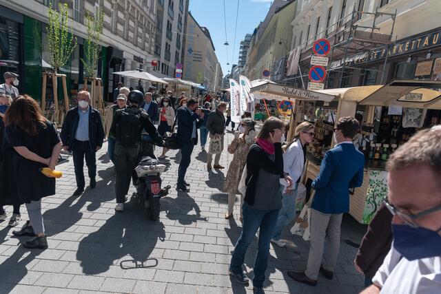 Premiere feierte der Neubaumarkt bei bestem Wetter. | Foto: Spitzauer