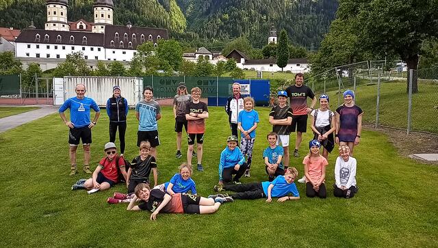 Der Langlauf-Nachwuchs aus dem Bezirk Reutte hatte viel Spaß beim Sichtungstraining in Stams. | Foto: privat