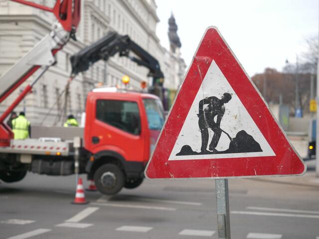 Am 8. Juni starten Sanierungsarbeiten rund um den Karlsplatz. | Foto: Spitzauer