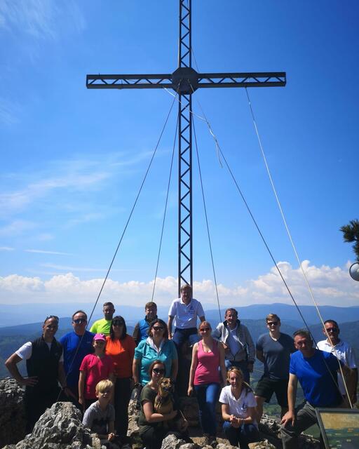 Höflein/Hohe Wand 6 Tage 6 Gipfel 6 Gasthäuser Station auf der