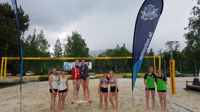 Ticha/Nußbaumer, Graf/Deisl , Tiefenbacher/Widmoser , Slowak/Schreilechner | Foto: Volleyboi Zell am See