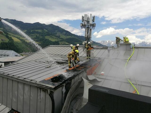 Ein Übergreifen auf andere Bereiche konnte verhindert werden. | Foto: FF St. Johann i. Pongau