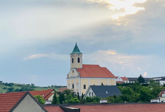  Alte Pfarrkirche Jois - geweiht zum Hl.Georg | Foto: Jois Info