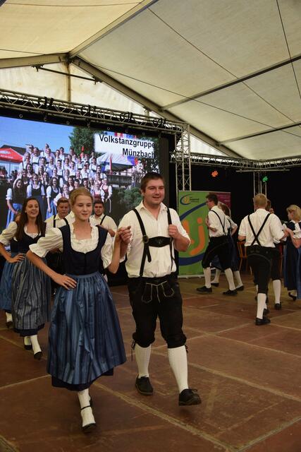 Als Volkstänzer schwingt Martin gerne das Tanzbein. | Foto: Landjugend OÖ
