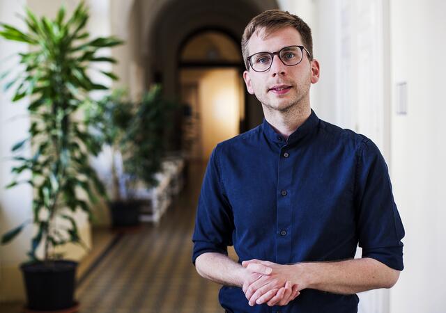 Sieht Bedarf in Sachen psychischer Gesundheit und schafft Möglichkeiten zum wohnortnahen Austausch: Robert Krotzer (mit neuer Brille). | Foto: KPÖ