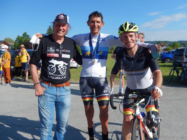 Nach langer Zeit ein Wiedersehen: Wolfgang Dabernig alias Radlwolf, Michael Teuber und Erich Winkler (von links) | Foto: Wolfgang Dabernig