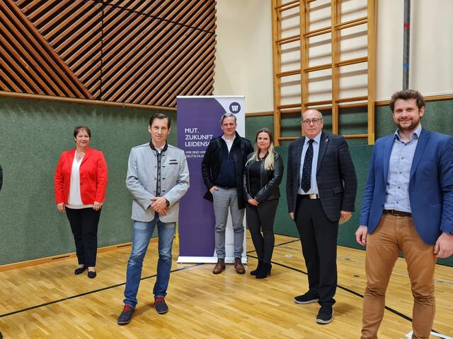 Bei der Ortsgruppenvollversammlung in Wettmannstätten: LAbg. Maria Skazel, Ortsgruppenobmann Michael Strohmeier, die Stellvertreter Werner und Heidi Ender, Bezirskgruppenobmannb Kainz und Regionalstellenleiter Michael Klein (v.l.) 
 | Foto: WB DL