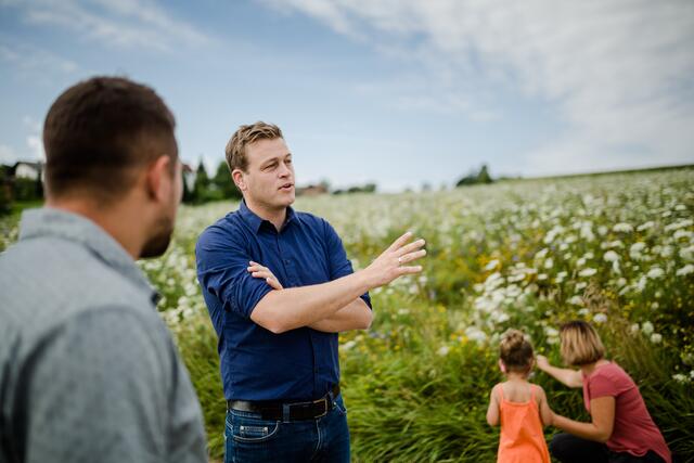 Klima-Landesrat Stefan Kaineder fordert klare Vorgaben zur Verringerung der Flächenversiegelung.
 | Foto: Land OÖ