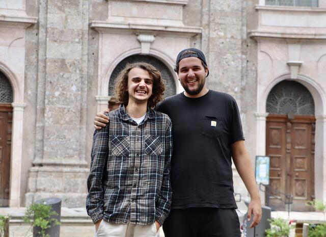 Vincent und Jonas freuen sich schon auf eine spannende Reise! | Foto: Ricarda Stengg