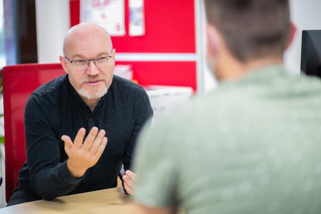 „Um einen unbeschwerten und erholsamen Urlaub im Ausland zu verbringen, sind 2021 noch viele ganz wesentliche zusätzliche Vorbereitungen zu treffen“, informiert AK-Konsumentenschützer Christian Koisser.  | Foto: AK Burgenland