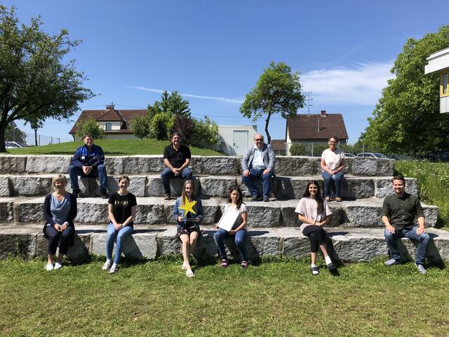 Das Umweltteam des Bundesrealgymnasiums Traun ist stolz auf die gemeinsam erreichten Leistungen.  | Foto: BRG Traun