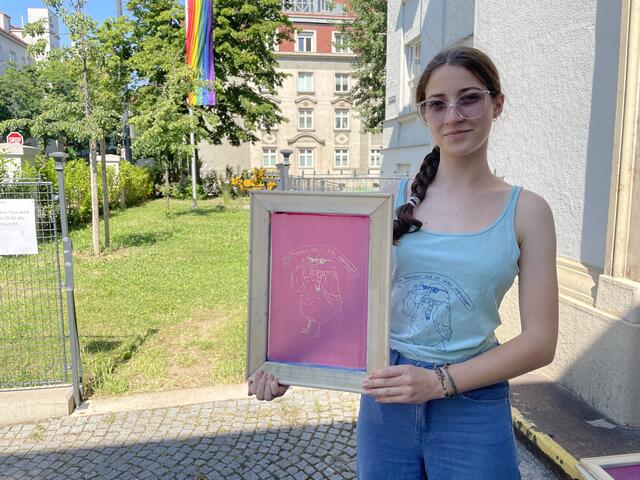 Jede Schülerin und jeder Schüler zeichnete einen eigenen Entwurf.  | Foto: Julia Schmidt