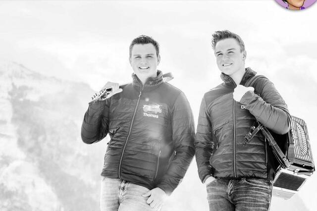 Hoffentlich bald wieder gemeinsam musikalisch unterwegs - Thomas und Dominik Gumpold aus Piesendorf.