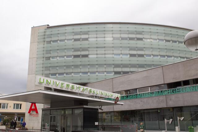 Zeitdruck und Stress – vier von fünf Beschäftigte der SALK gaben bei der Befragung an, durch diese beiden Faktoren am meisten belastet zu sein. | Foto: Franz Neumayr