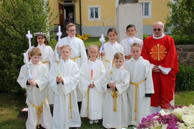 Nico Gindler-Kühtreiber, Sabrina Maier, Valentin Grassinger, Philip Poinstingl, Astrid Krecek, Lara Hölzl, Oskar Poinstingl, Jan Bichl, Josef Danzinger und Pater Daniel Gärtner.