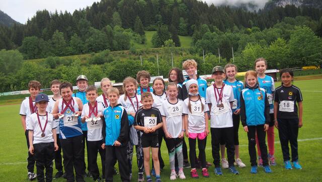 Trotz des schlechten Wetters erzielten die jüngsten Leichtathleten vom SV Reutte tolle Ergebnisse. | Foto: Witting