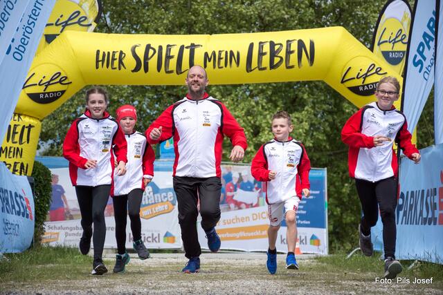 Auch beim Projekt "Laufmonat Mai - Wir laufen nach Nepal" der Bad Kreuzner Schulen beteiligten sich die Greiner Sportler.