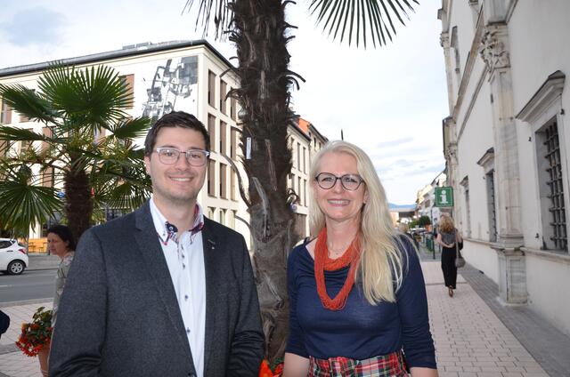 Stadtrat Lukas Gradnitzer mit Ursula Raunegger