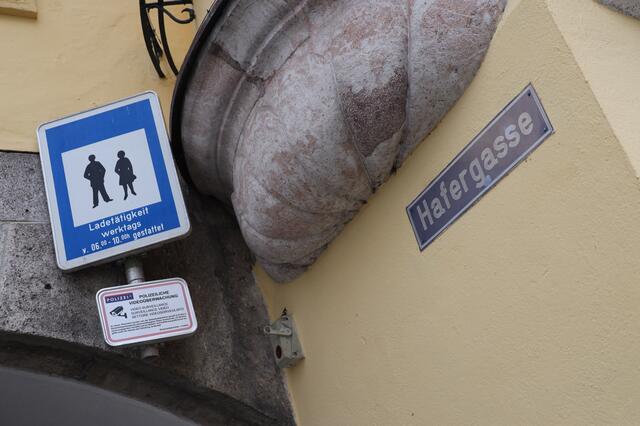 Tatort Hafergasse: Hier am Stadtplatz an der Ecke zu den hinteren Altstadtgassen kam es in jener Nacht zu zweien der Übergriffe.