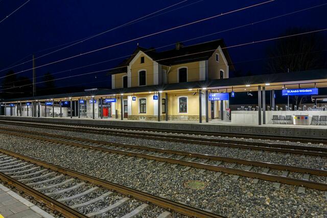 Im Bereich des Bahnhofes St. Anrä-Wördern soll in Zukunft eine Lärmschutzmauer für mehr Ruhe bei den Anrainern sorgen. | Foto: Michael Fritscher, ÖBB