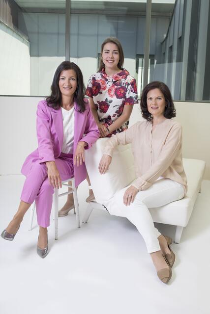 Wiederbestellte Landesvorsitzende ist Margit Angerlehner aus Oftering. Angerlehners neue Stellvertreterinnen sind Bettina Stelzer-Wögerer aus Wolfern und Lisa Sigl aus Linz.