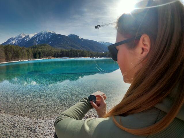 Die Smartwatches des finnischen Herstellers Suunto können Gäste während des Aufenthalts kostenlos ausleihen und nach Belieben auf ihre Funktionalität hin testen. Sei es beim Bungy Jumping, um die Herzfrequenz zu messen oder im Rahmen einer Biketour, um Streckenverlauf und Höhenmeter aufzuzeichnen.
