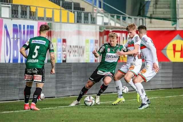 Die Fans freuen sich schon jetzt wieder auf spannende Matches des RZ Pellets WAC in der Lavanttal-Arena.  | Foto: RMK