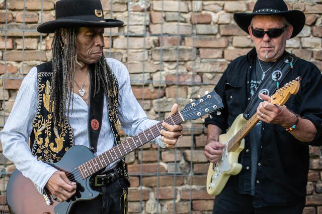 Der US-Bluesveteran Zach Prather (links) und Hermann Posch treten erstmals zusammen im Burgenland auf. | Foto: Hermann Posch